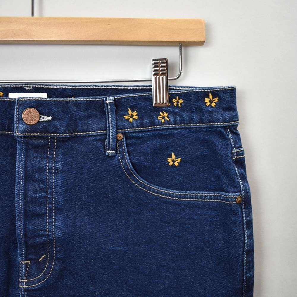 MOTHER The Vagabond Mini Fray Skirt - Picture 8 of 13